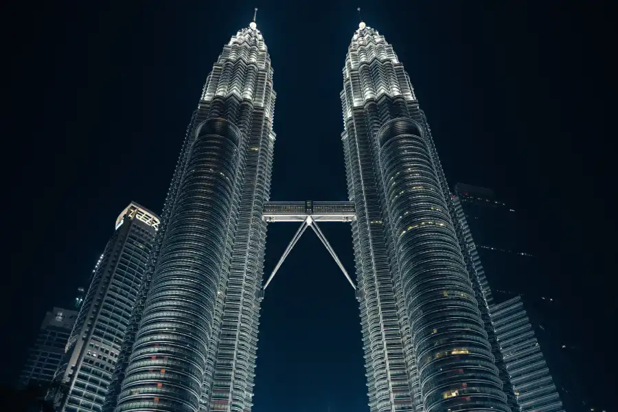 Malaysia Petronas Tower Image | Indian tourists enter Malaysia visa-free | Malaysia Online visa