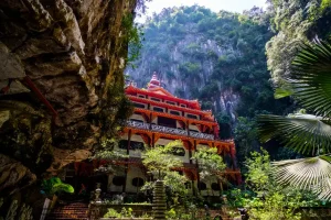 Ling Sen Tong Temple Image | Best Places of Ipoh | Malaysia eVisa